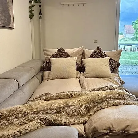 Apartmán 85 Qm Mit Kamin Und Riesigem Garten *