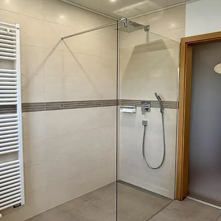 Apartmán 85 Qm Mit Kamin Und Riesigem Garten Uehlfeld